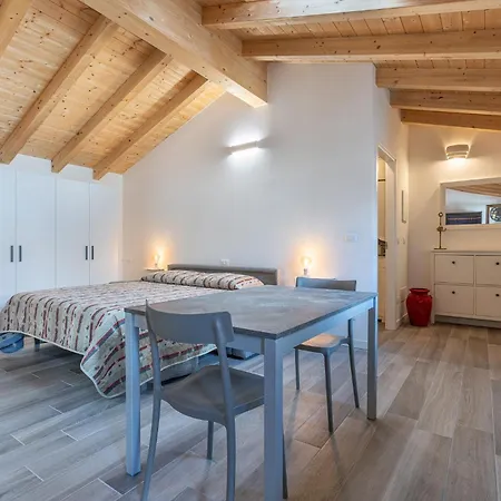 Guesthost - Casa Maserati - Lovely & Comfortable Bologna