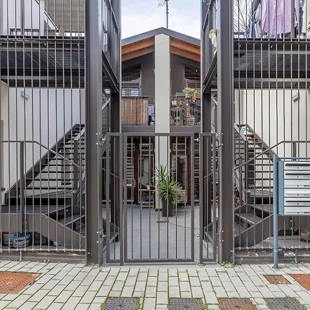 Guesthost - Casa Maserati - Lovely & Comfortable Appartement Bologna