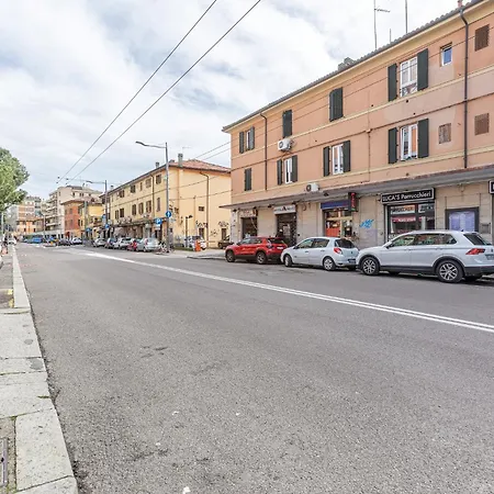 Guesthost - Casa Maserati - Lovely & Comfortable Apartamento